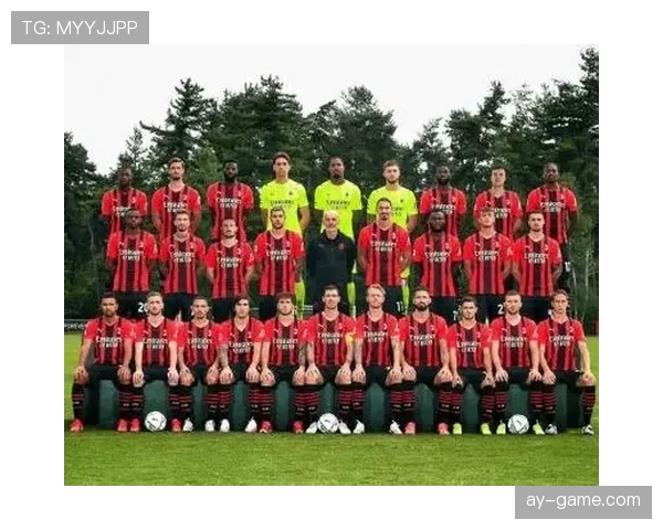 德甲新赛季阵容深度大解析：多队实力跃升，谁将成争冠焦点？